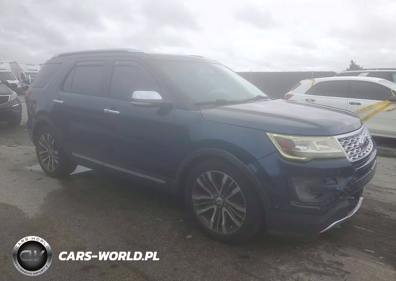 2017 Ford Explorer Platinum VIN:1FM5K8HT7HGD23442 - 4
