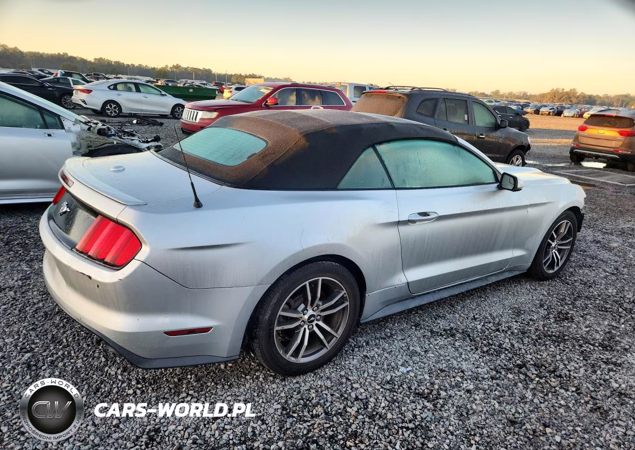 2017 Ford Mustang VIN:1FATP8UHXH5307445 - 3