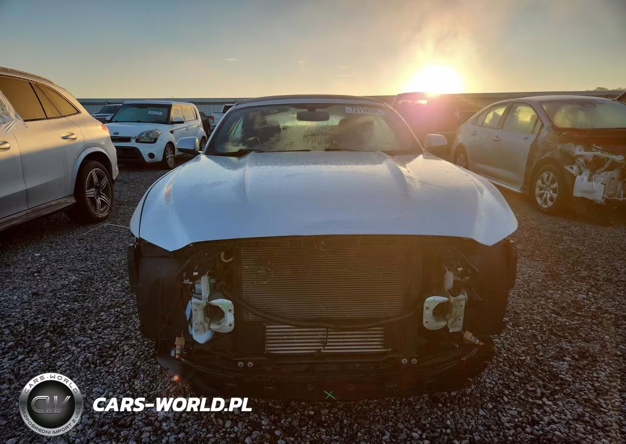 2017 Ford Mustang VIN:1FATP8UHXH5307445 - 5