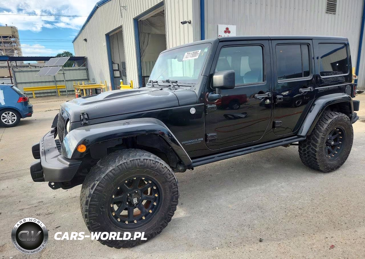 2013 Jeep Wrangler Unlimited Sahara – zdjęcie 1 z 13