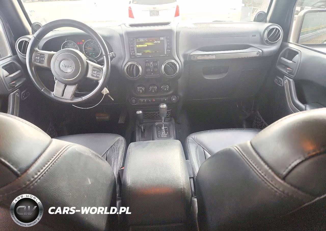 2013 Jeep Wrangler Unlimited Sahara VIN:1C4HJWEG5DL580603 - 8