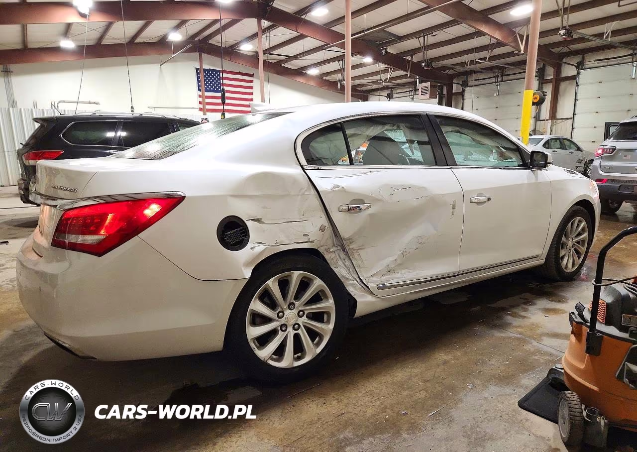 2015 Buick Lacrosse VIN:1G4GB5G3XFF193782 - 3