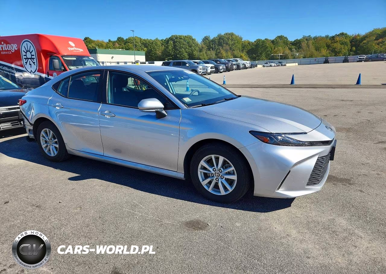 2026 Toyota Camry Le VIN:4T1DAACK7TU696804 - 4