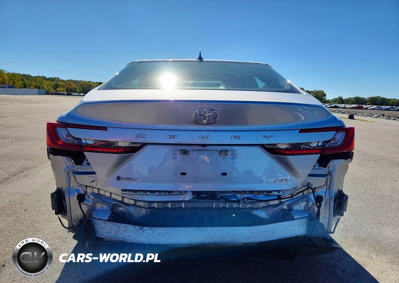 2026 Toyota Camry Le VIN:4T1DAACK7TU696804 - 6