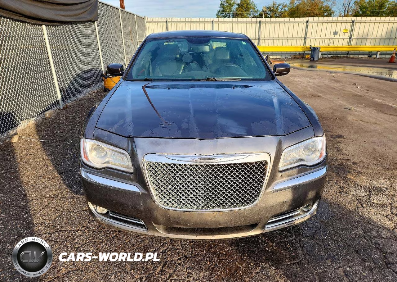 2014 Chrysler 300 VIN:2C3CCARG8EH328784 - 5