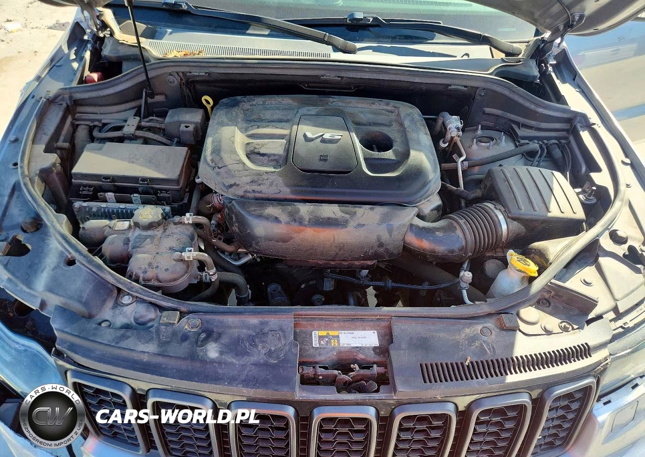 2018 Jeep Grand Cherokee Overland VIN:1C4RJECG7JC442641 - 12