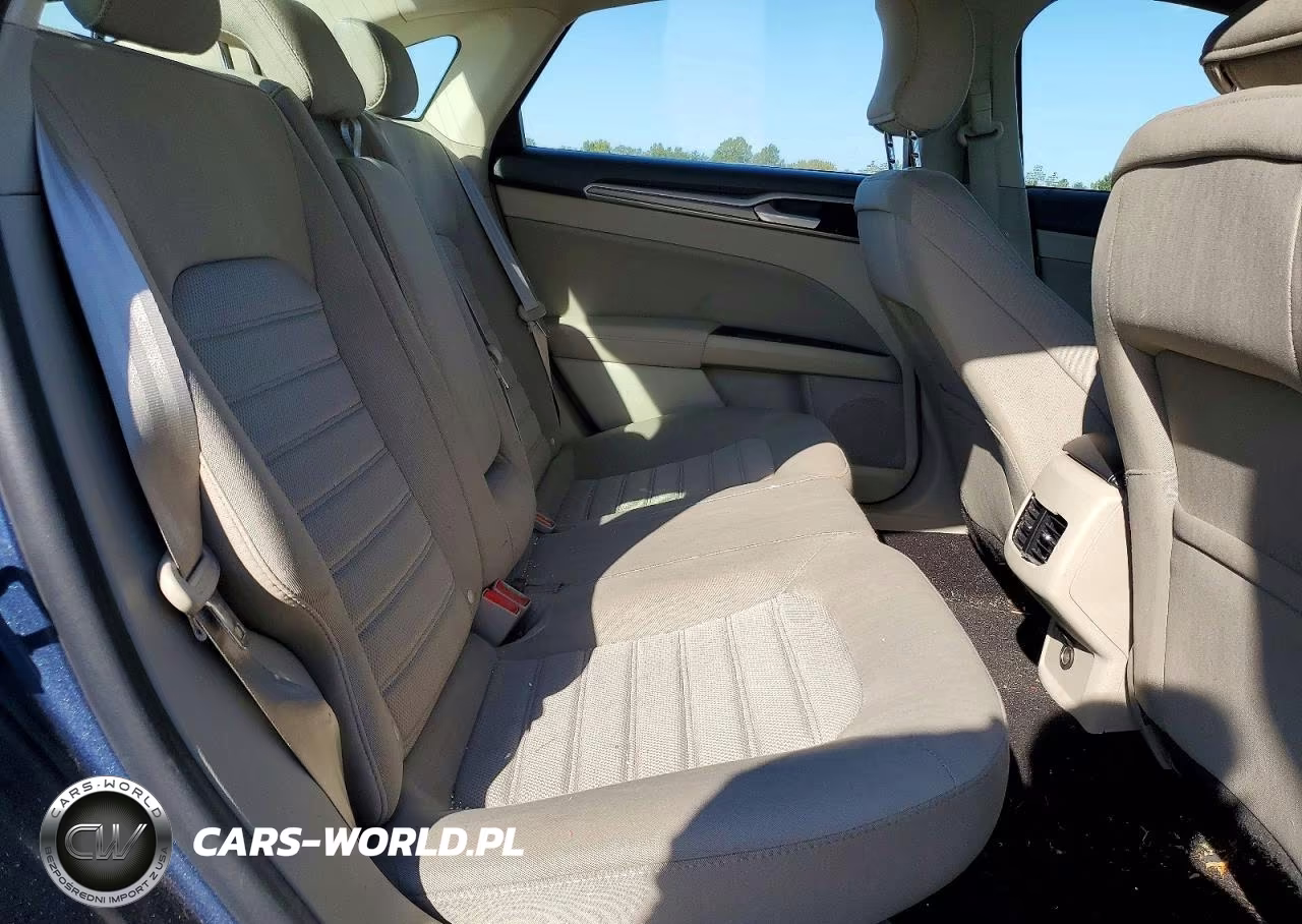 2019 Ford Fusion Se VIN:3FA6P0HD2KR267582 - 10