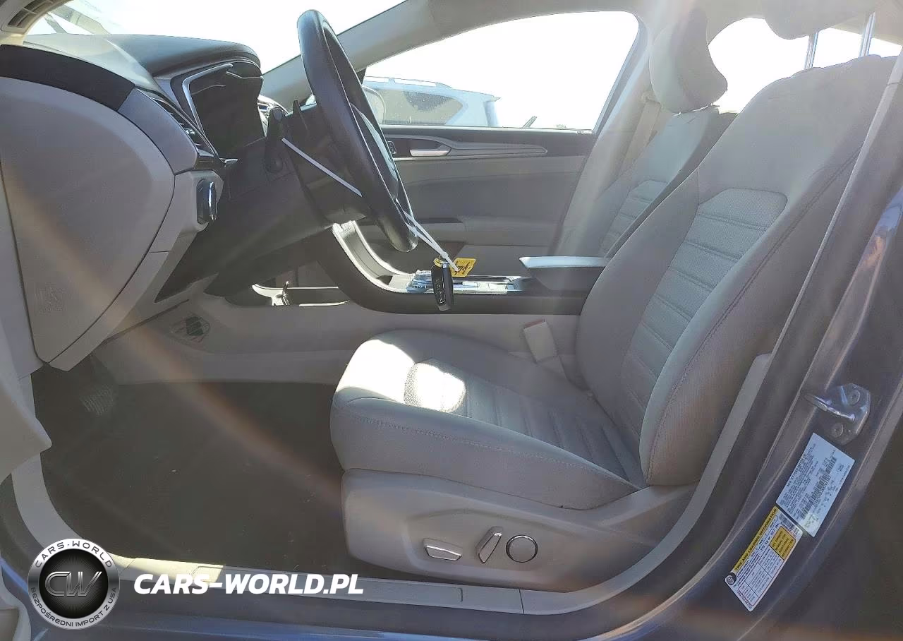2019 Ford Fusion Se VIN:3FA6P0HD2KR267582 - 7