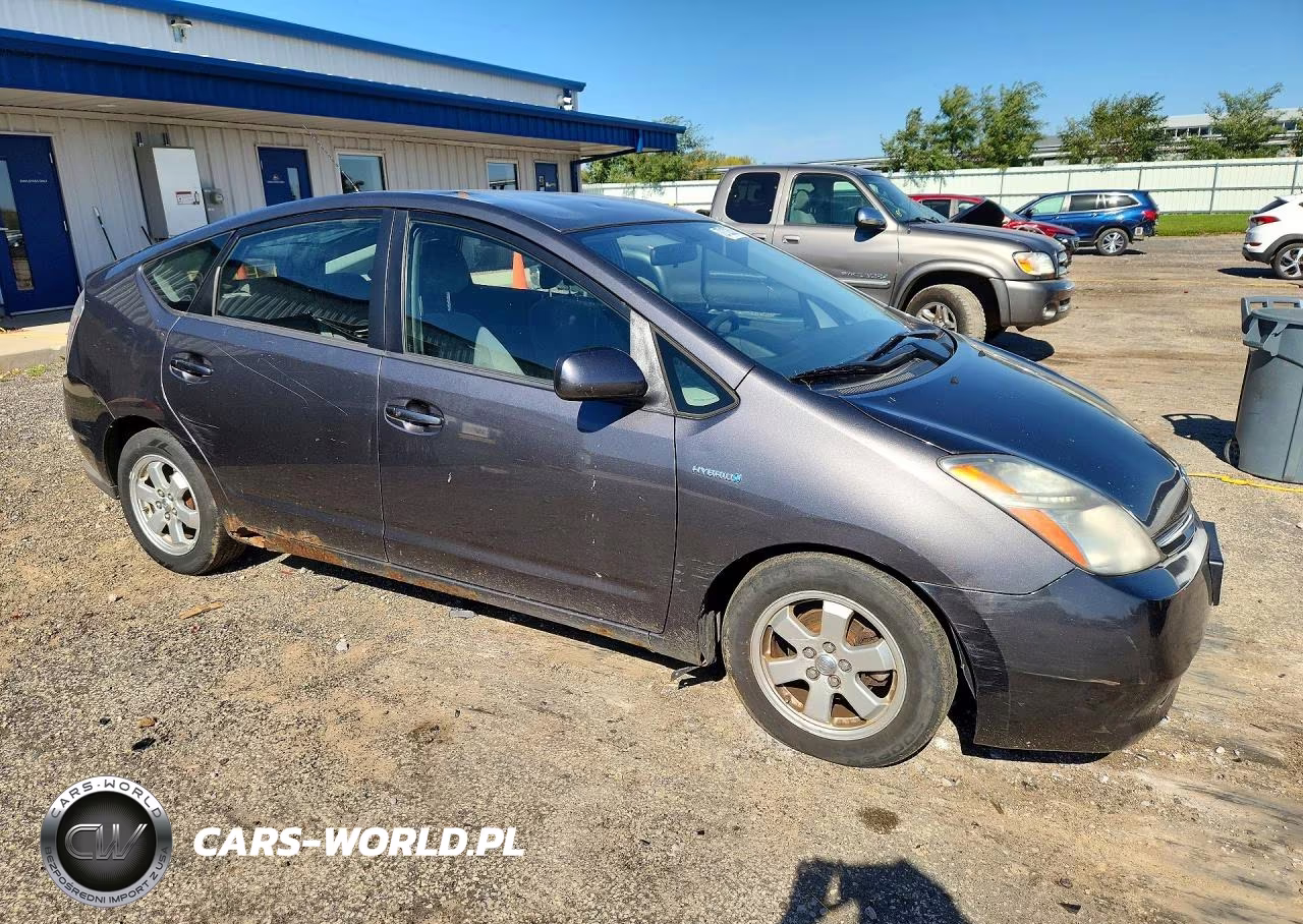 2008 Toyota Prius Base VIN:JTDKB20U983392309 - 4