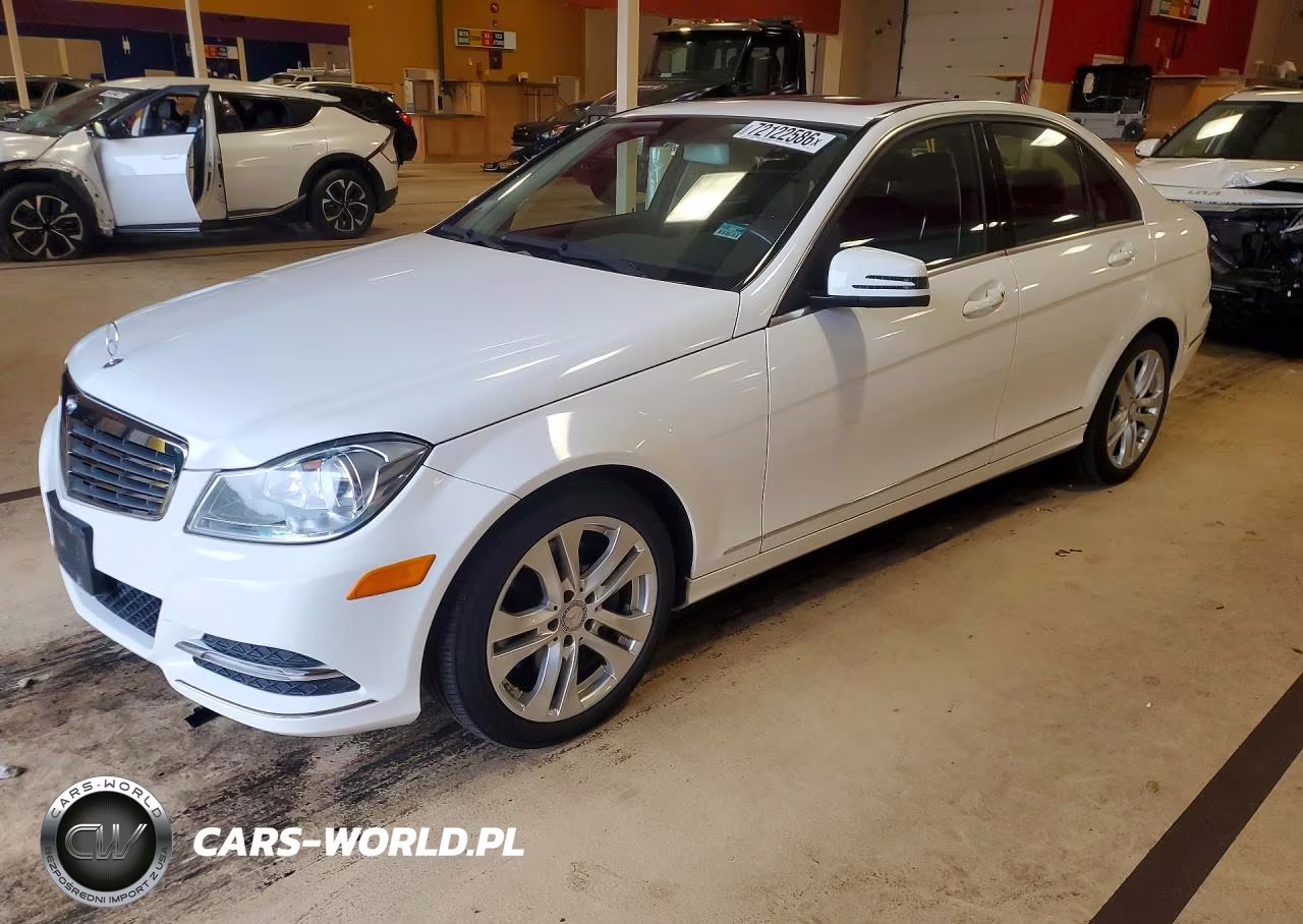 2013 Mercedes-Benz C 300 4Matic VIN:WDDGF8AB6DR270112 - 1