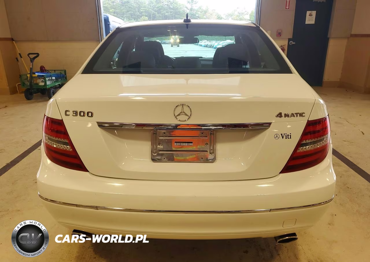 2013 Mercedes-Benz C 300 4Matic VIN:WDDGF8AB6DR270112 - 6