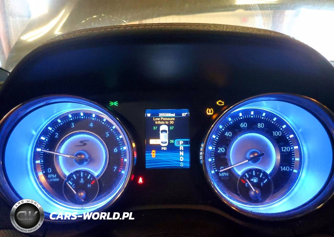 2014 Chrysler 300 S VIN:2C3CCAGG9EH357200 - 9