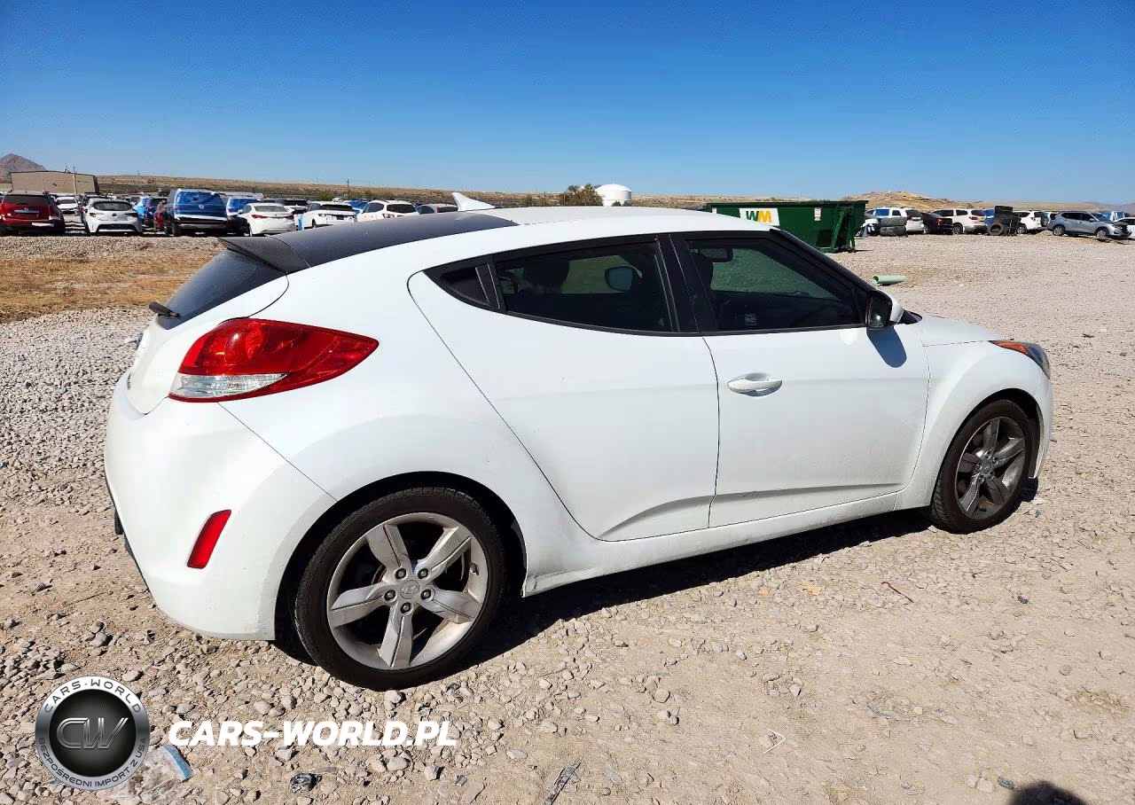 2013 Hyundai Veloster Base VIN:KMHTC6AD0DU084582 - 3