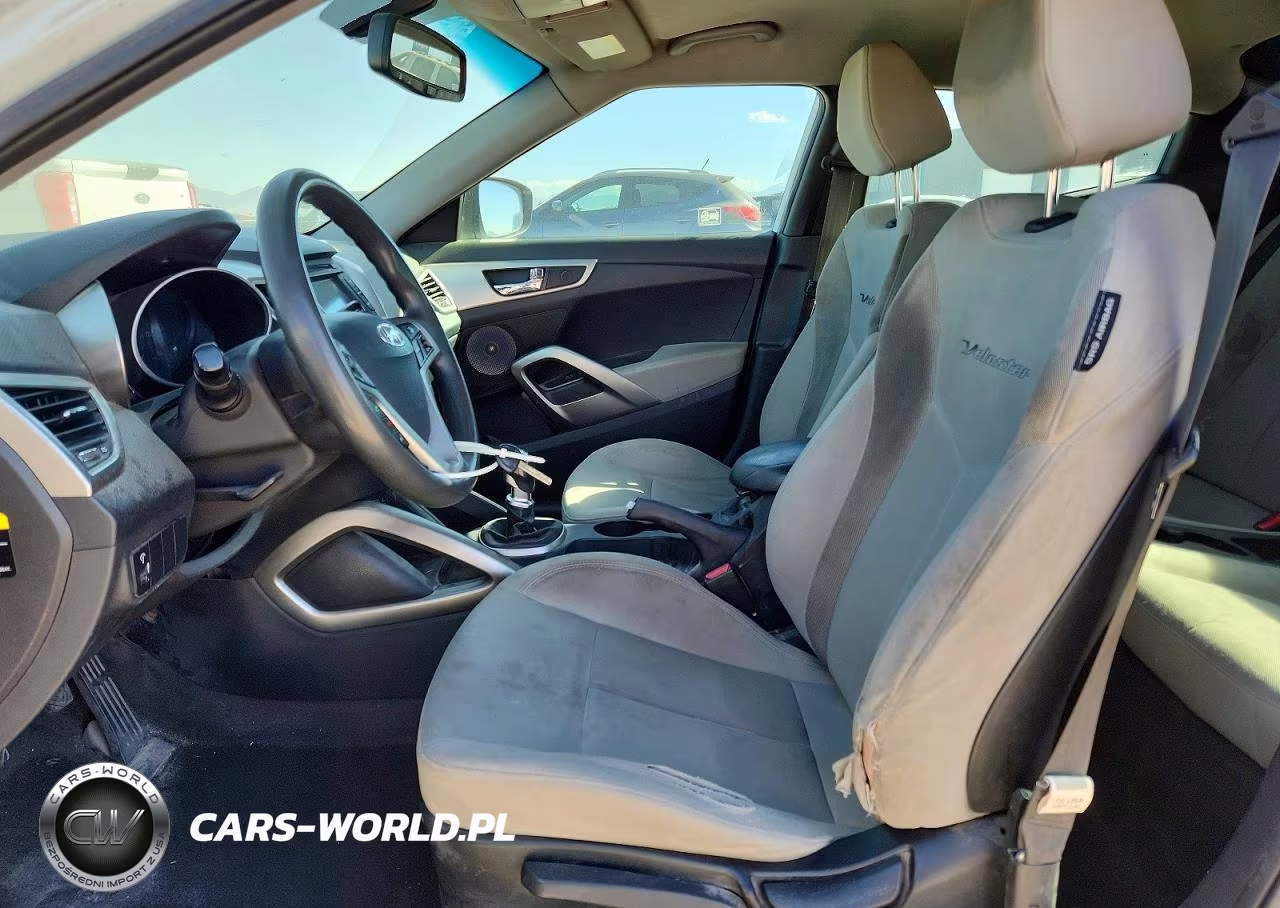 2013 Hyundai Veloster Base VIN:KMHTC6AD0DU084582 - 7