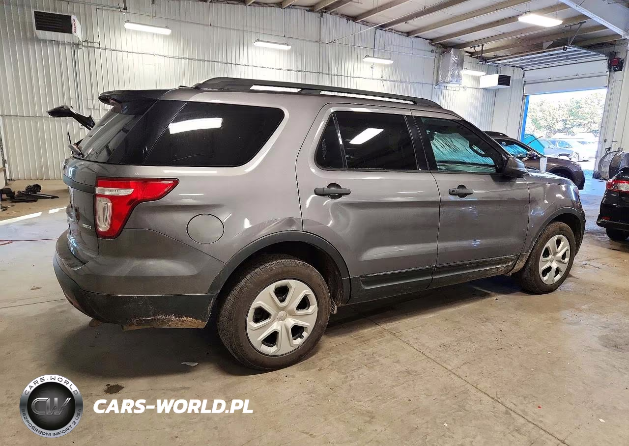 2014 Ford Explorer Police Interceptor VIN:1FM5K8AR2EGB54649 - 3
