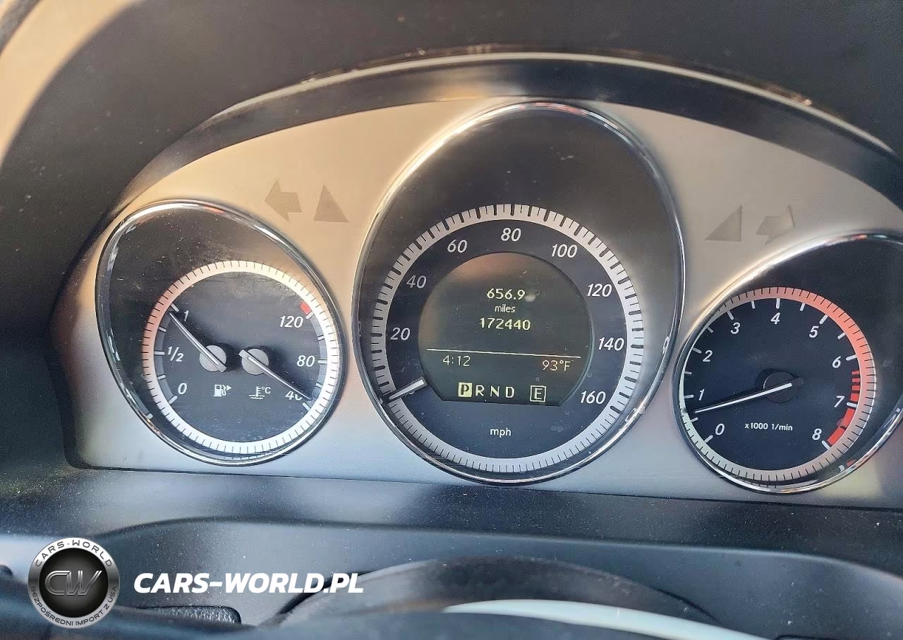 2011 Mercedes-Benz C 300 VIN:WDDGF5EB4BF635426 - 9