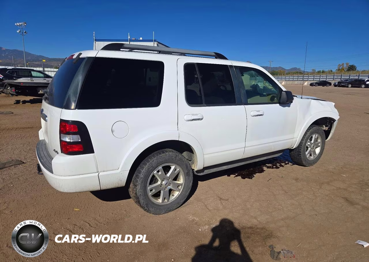 2009 Ford Explorer Xlt VIN:1FMEU73E69UA15615 - 3