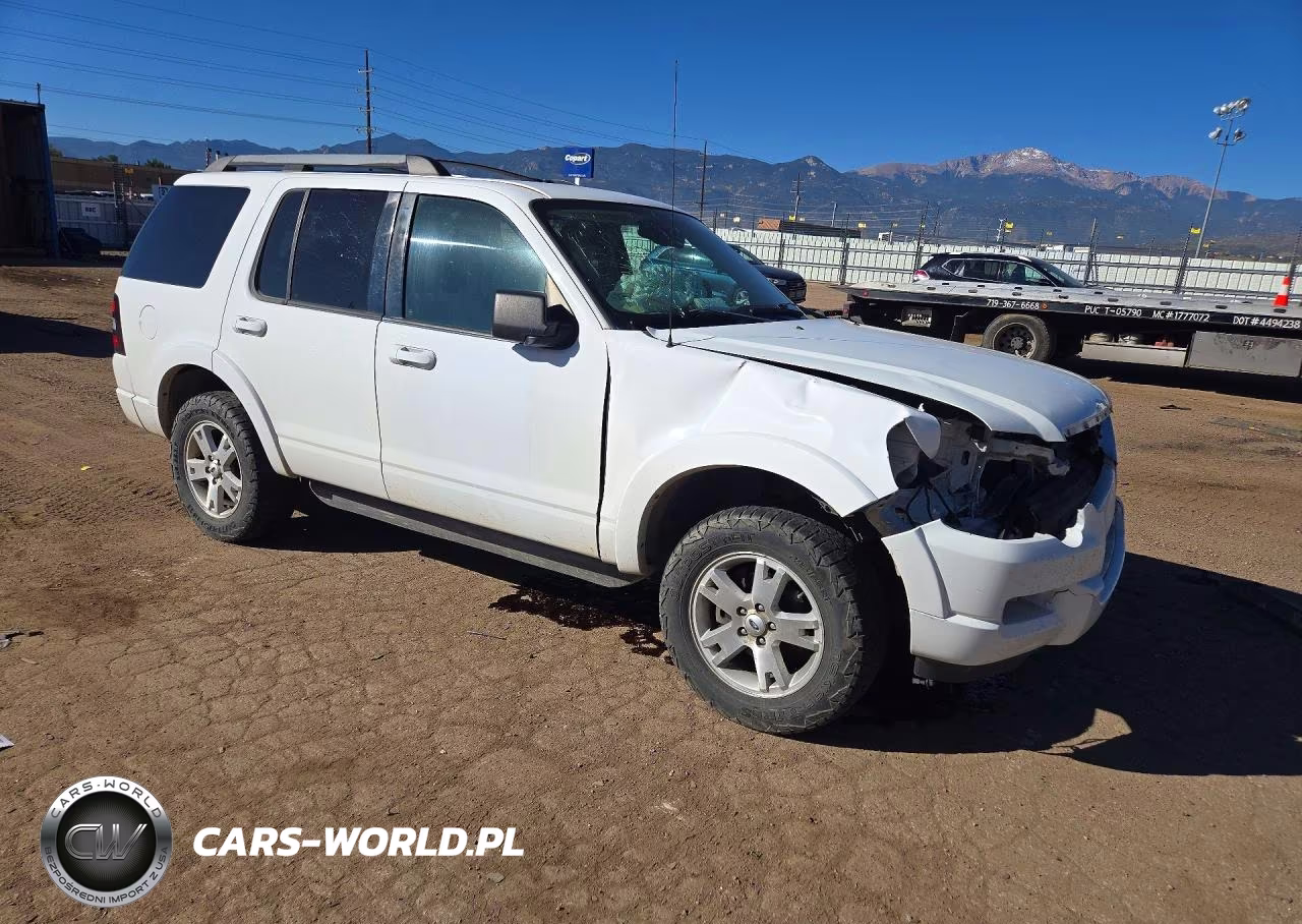 2009 Ford Explorer Xlt VIN:1FMEU73E69UA15615 - 4
