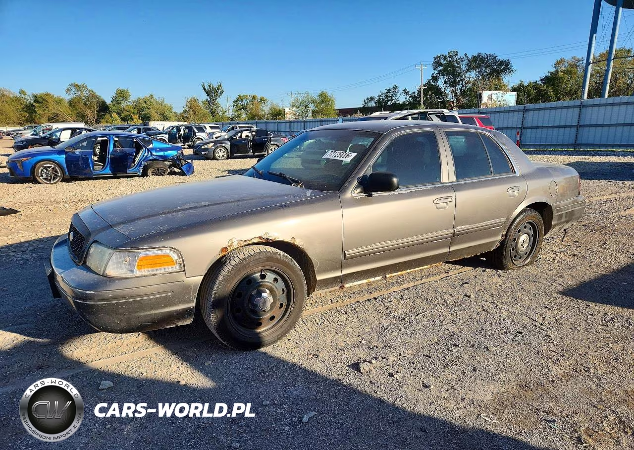 2010 Ford Crown Victoria Police Interceptor – zdjęcie 1 z 12