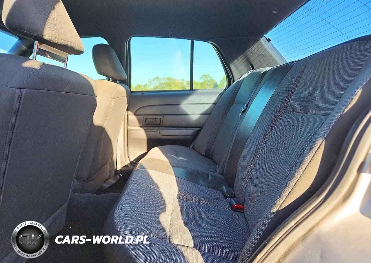 2010 Ford Crown Victoria Police Interceptor VIN:2FABP7BV6AX139158 - 10
