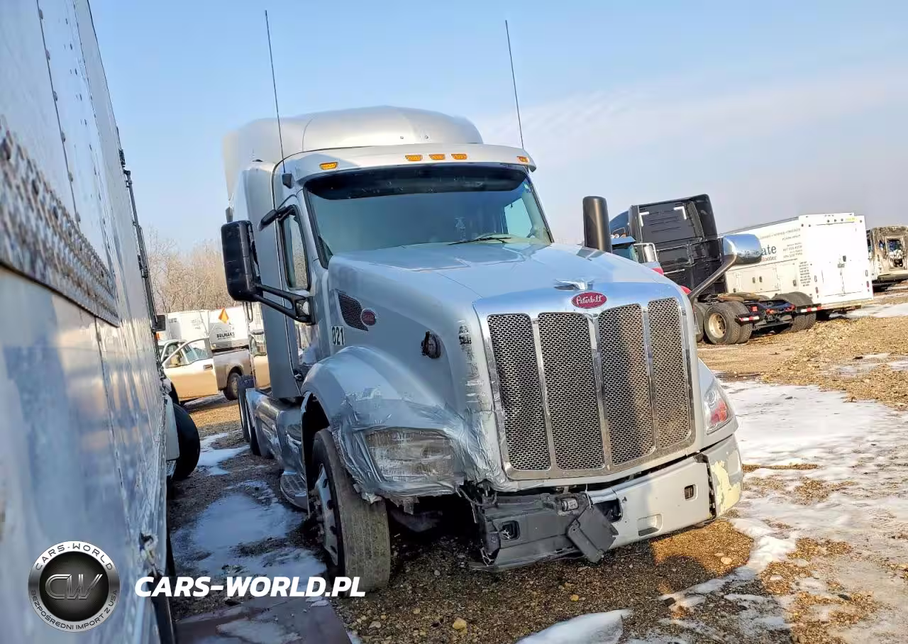 2019 Peterbilt 579 Semi Truck