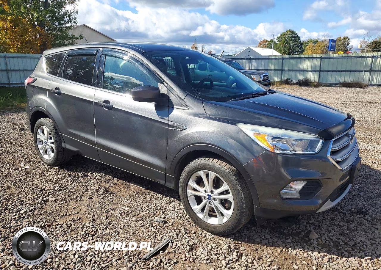 2017 Ford Escape Se VIN:1FMCU9GD2HUC75433 - 4