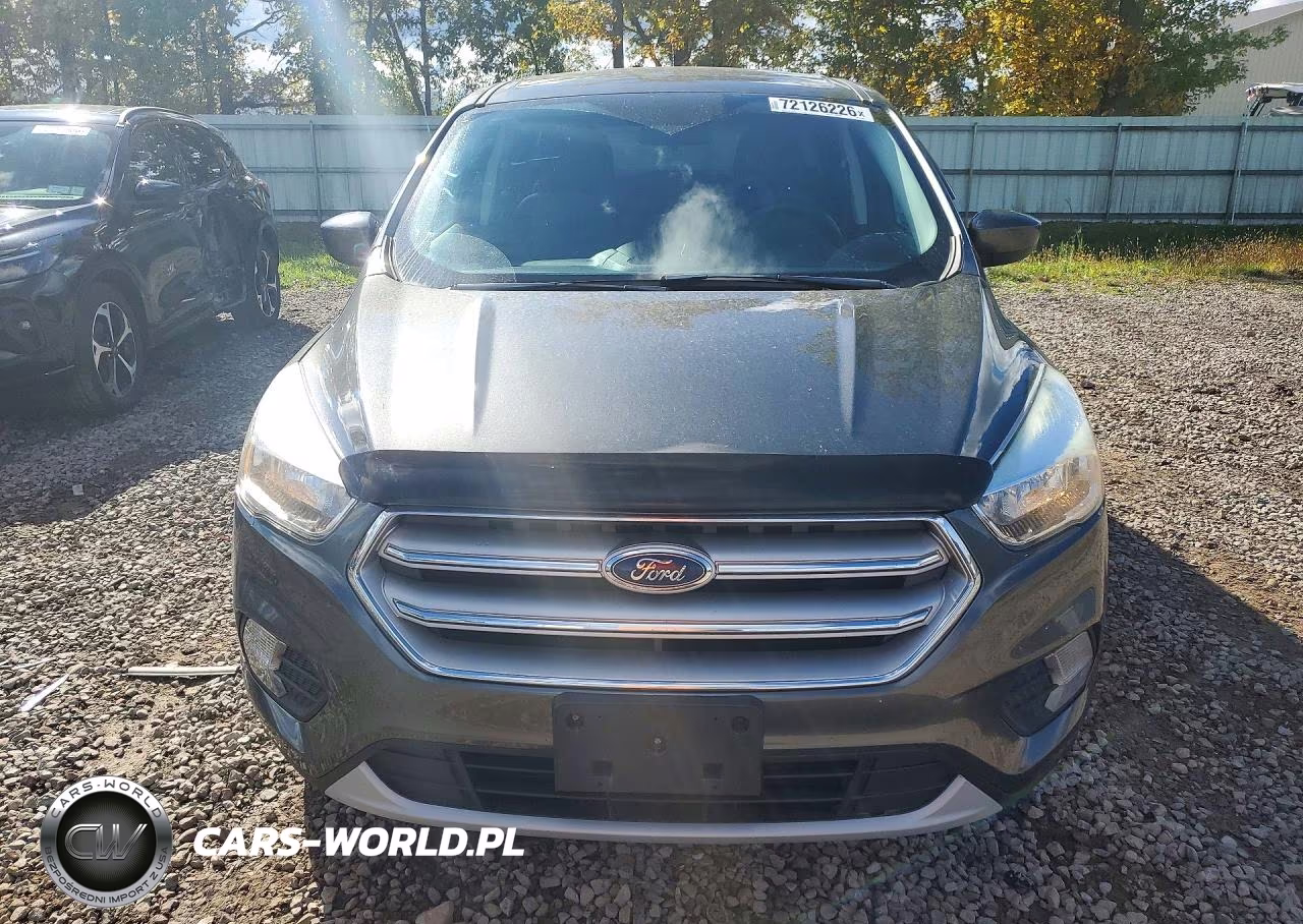 2017 Ford Escape Se VIN:1FMCU9GD2HUC75433 - 5