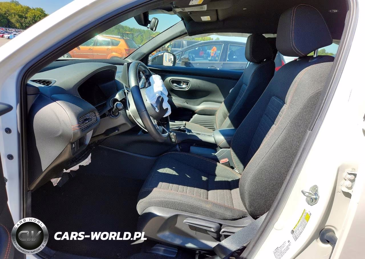 2025 Honda Hr-V Sport VIN:3CZRZ2H54SM729508 - 7