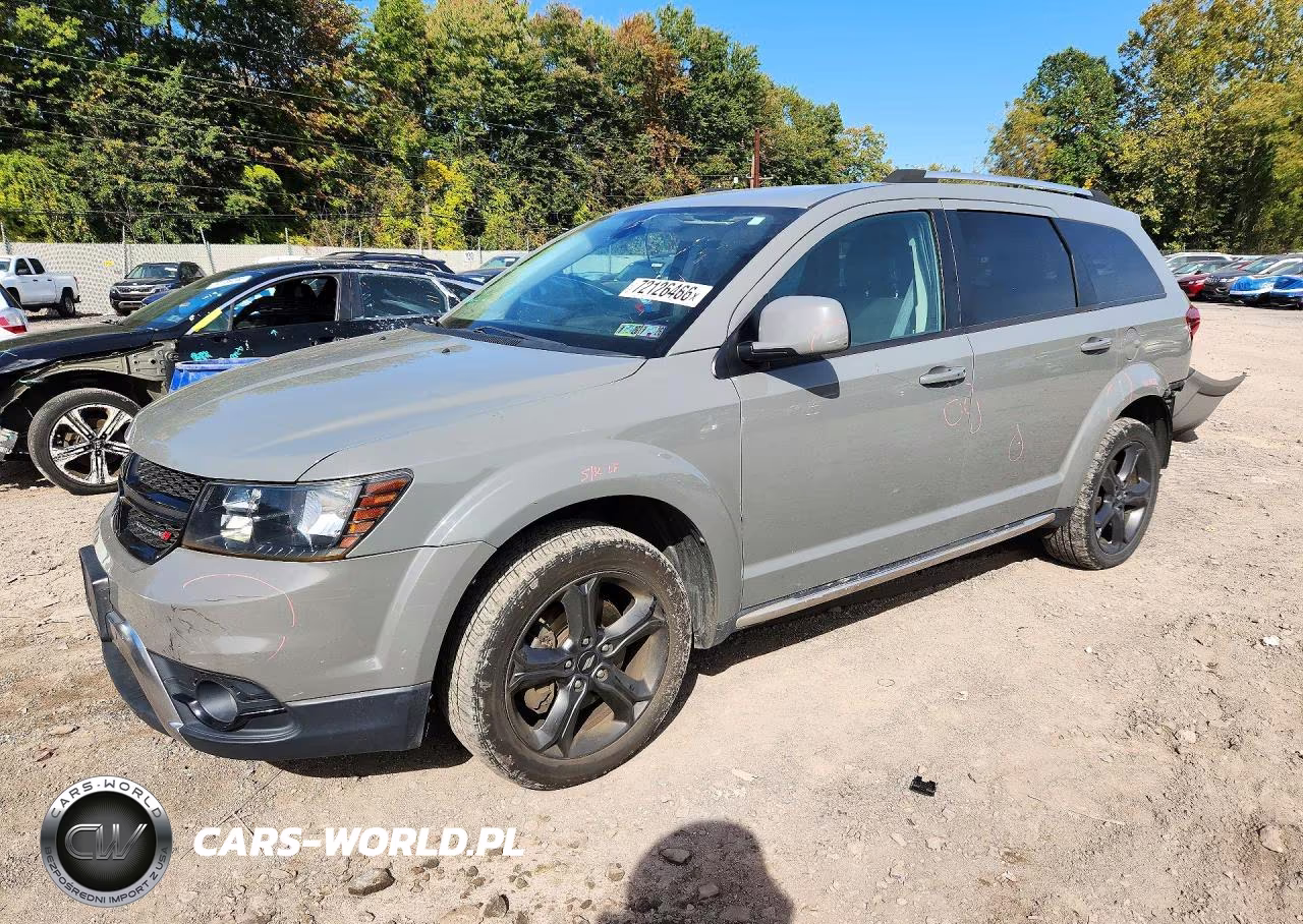 2019 Dodge Journey Crossroad VIN:3C4PDDGG9KT759295 - 1