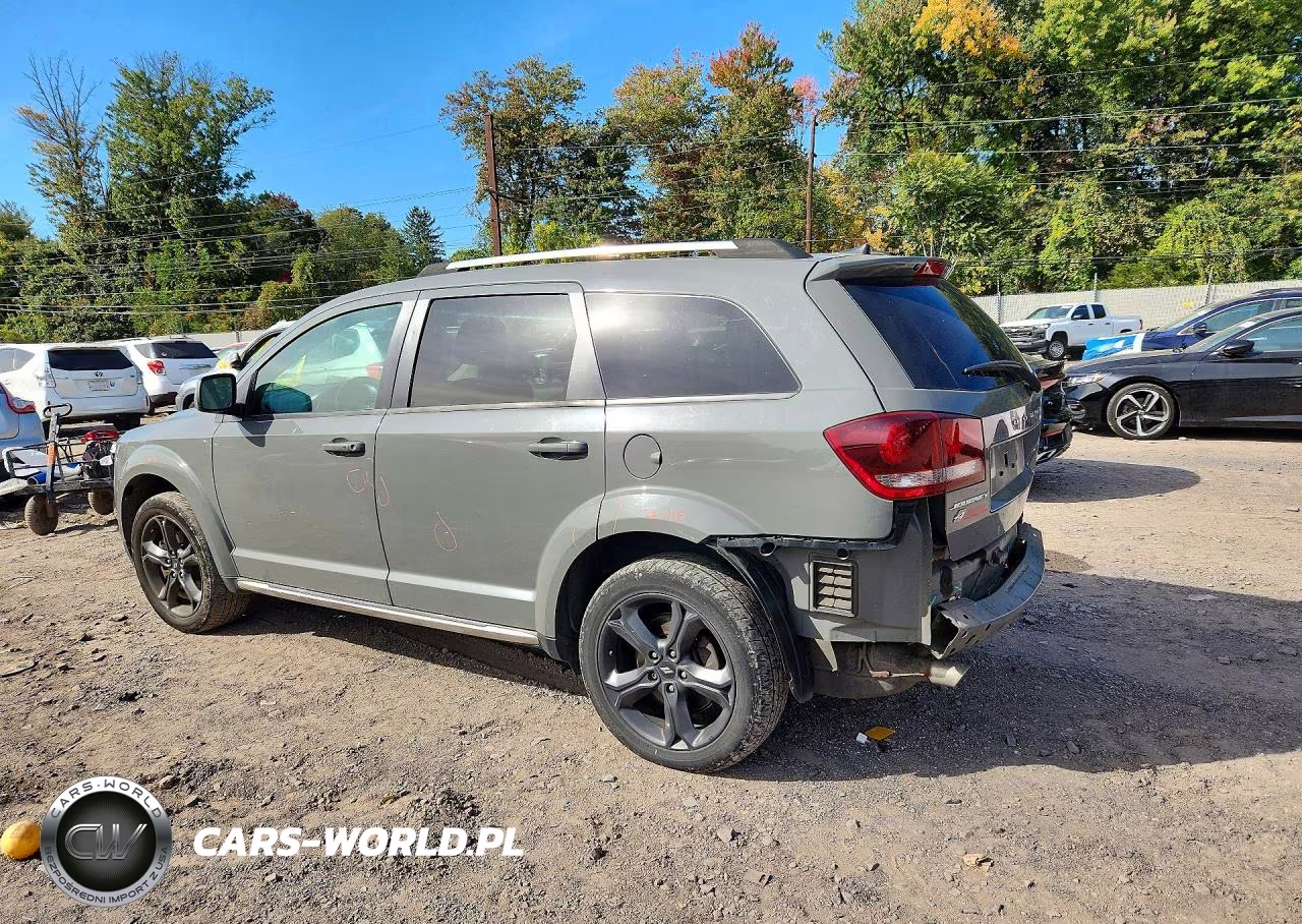 2019 Dodge Journey Crossroad VIN:3C4PDDGG9KT759295 - 2