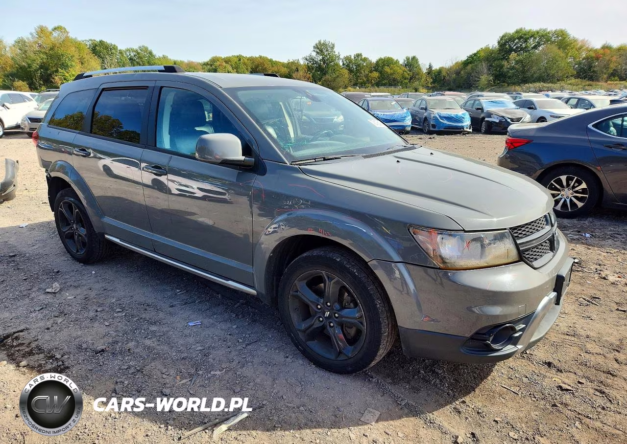 2019 Dodge Journey Crossroad VIN:3C4PDDGG9KT759295 - 4