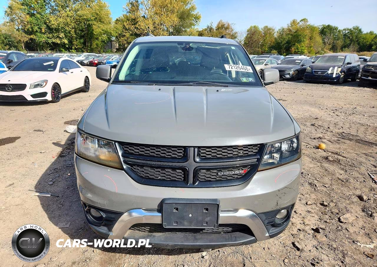 2019 Dodge Journey Crossroad VIN:3C4PDDGG9KT759295 - 5