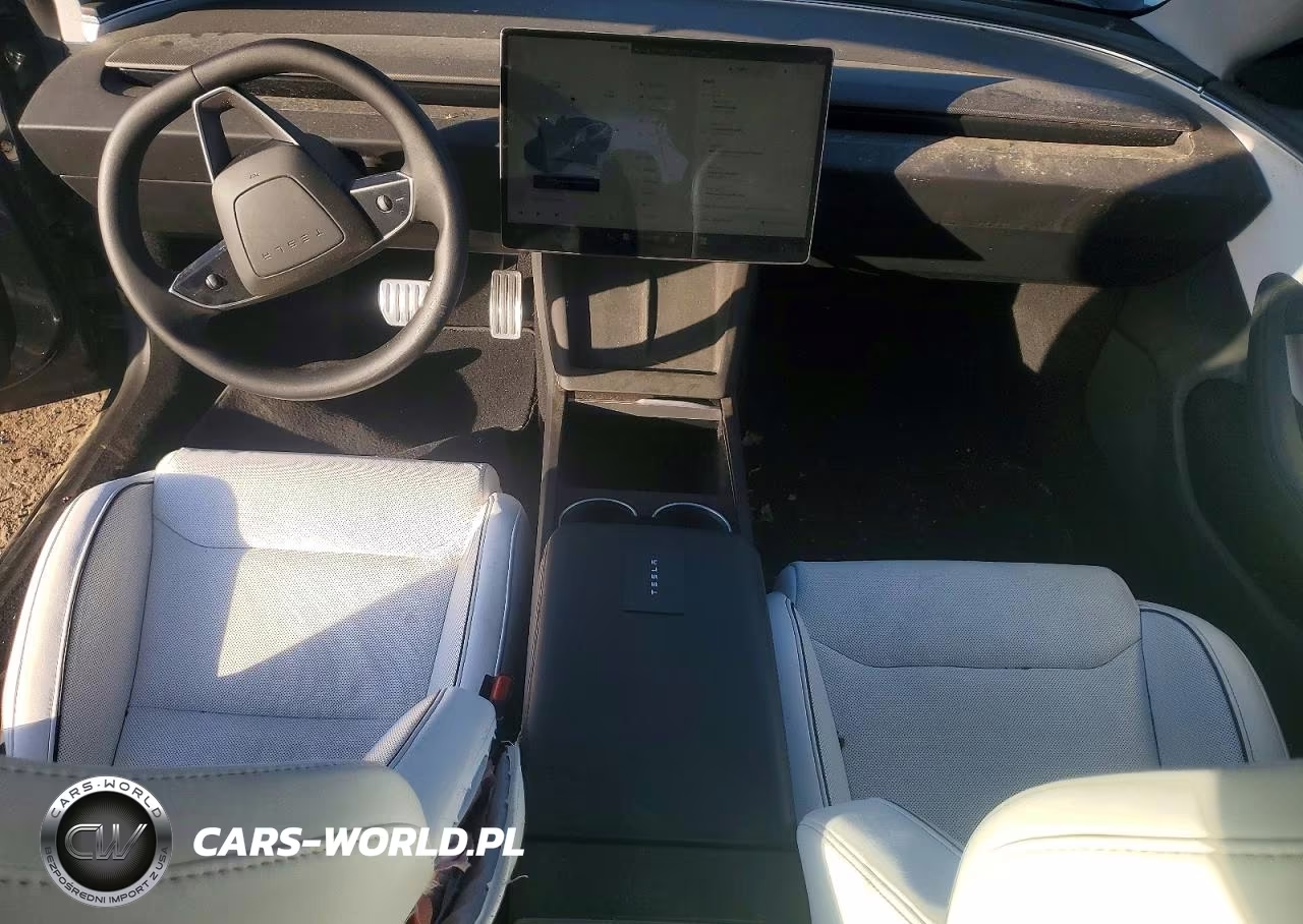 2025 Tesla Model 3 VIN:5YJ3E1ET0SF926510 - 8
