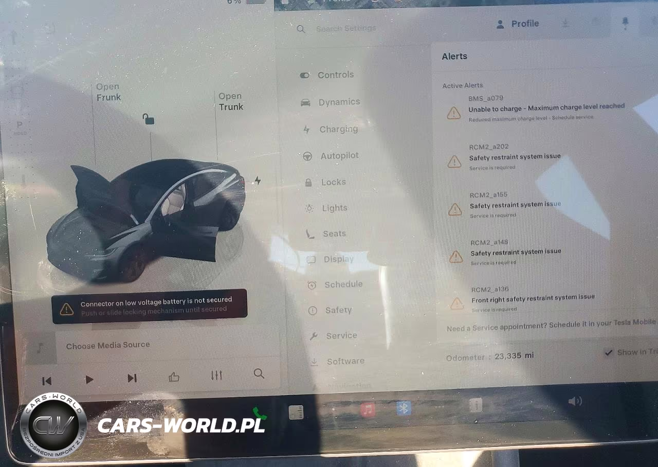 2025 Tesla Model 3 VIN:5YJ3E1ET0SF926510 - 9