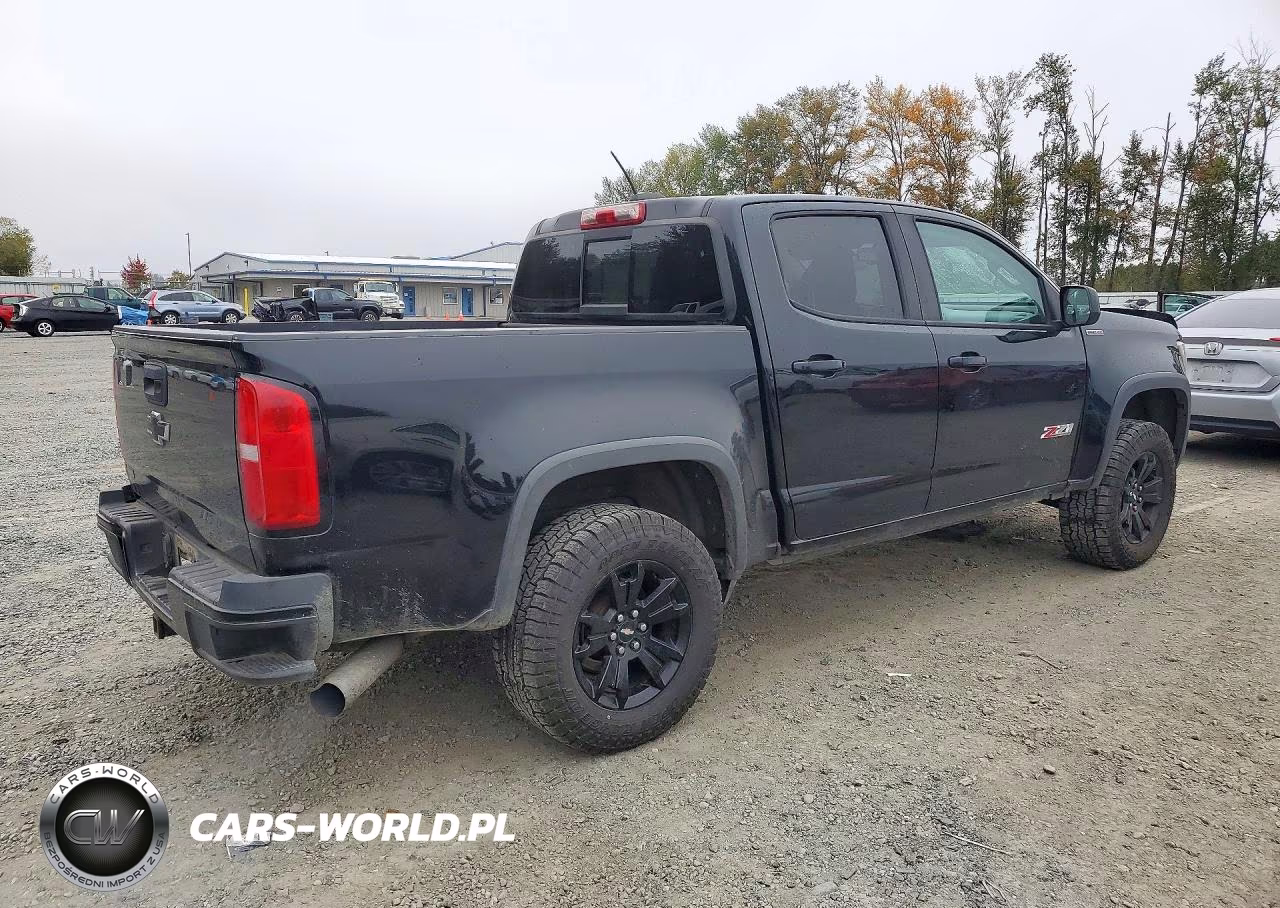 2018 Chevrolet Colorado Z71 VIN:1GCPTDE14J1242459 - 3