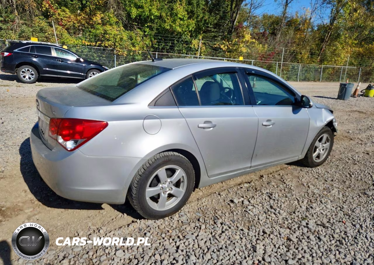 2014 Chevrolet Cruze Lt VIN:1G1PC5SB1E7456050 - 3