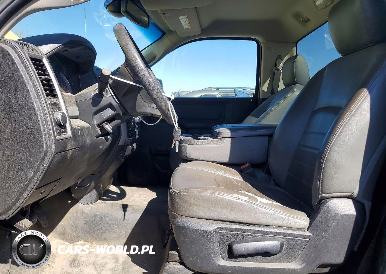 2019 Ram 1500 Classic Tradesman VIN:3C6JR7DT4KG668672 - 7