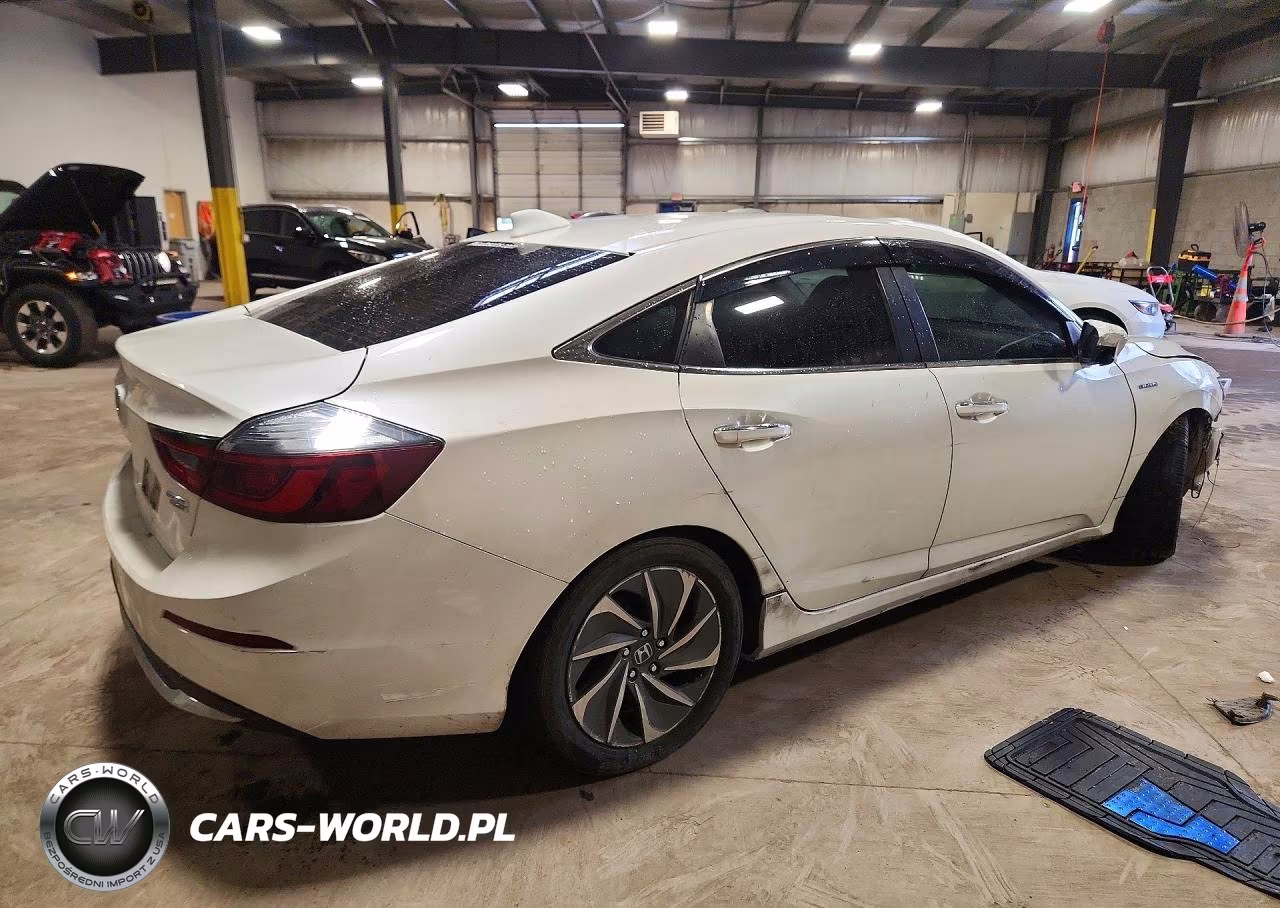 2019 Honda Insight Touring VIN:19XZE4F92KE001084 - 3