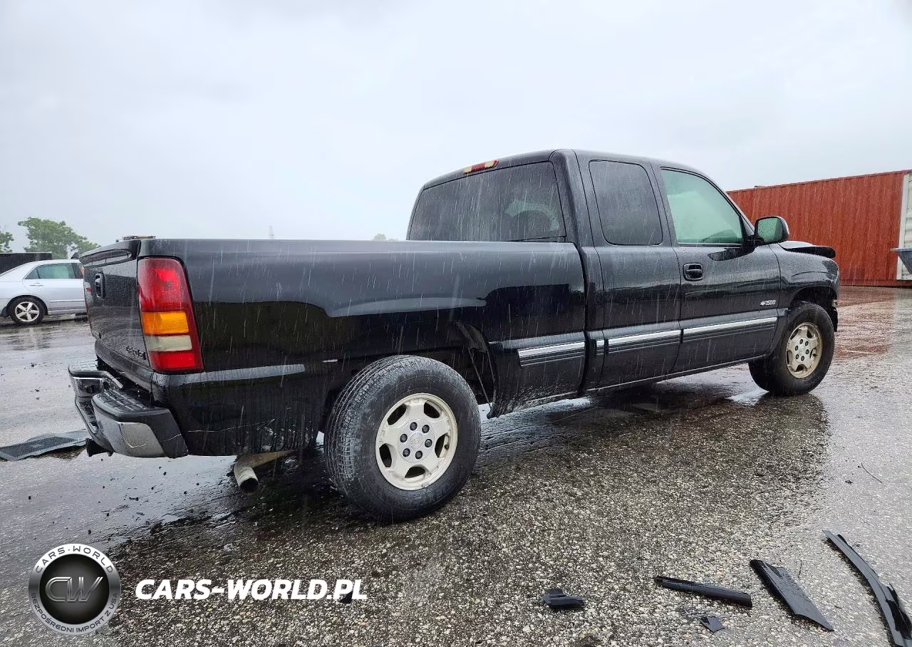2002 Chevrolet Silverado C1500 VIN:2GCEC19T821409872 - 3