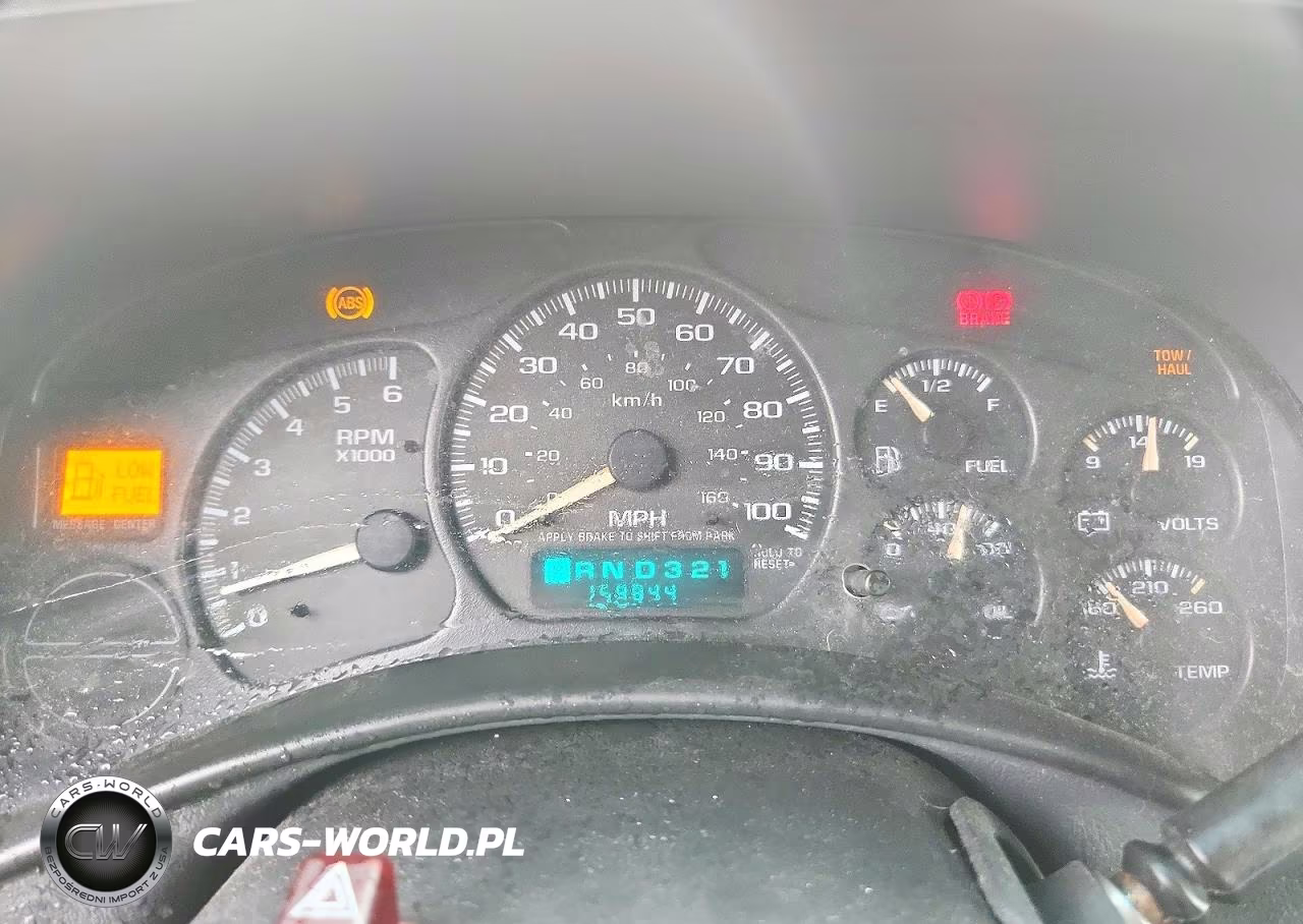 2002 Chevrolet Silverado C1500 VIN:2GCEC19T821409872 - 9
