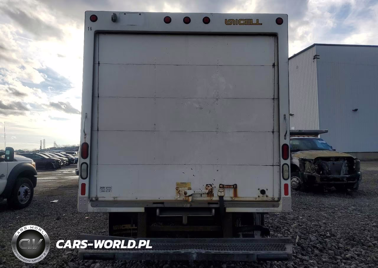 2018 GMC Savana Box Truck VIN:7GZ37TCG9JN003814 - 6
