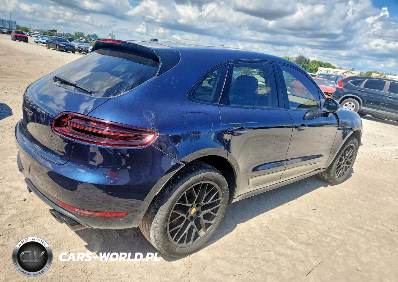2017 Porsche Macan Gts VIN:WP1AG2A57HLB52758 - 3