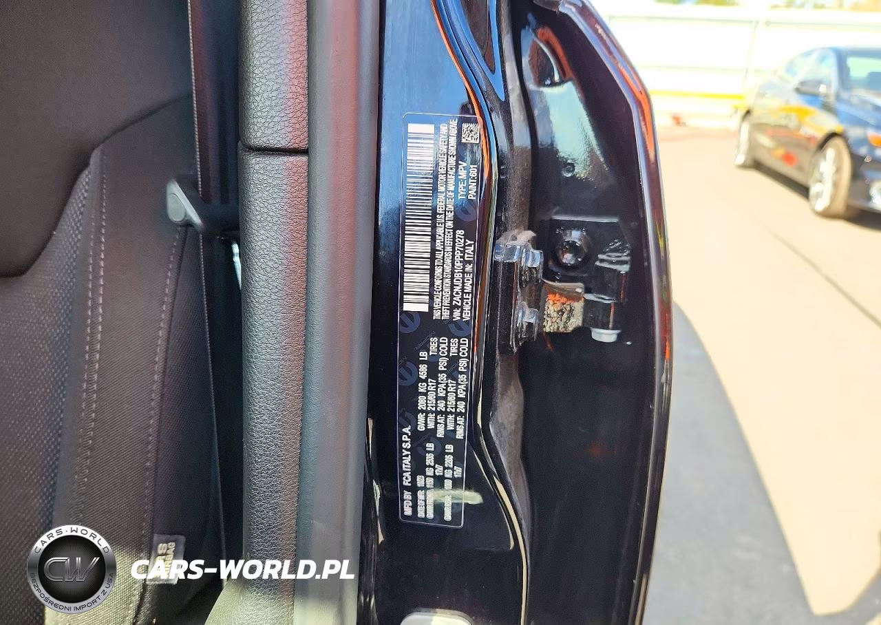 2023 Jeep Renegade Latitude VIN:ZACNJDB10PPP70278 - 12