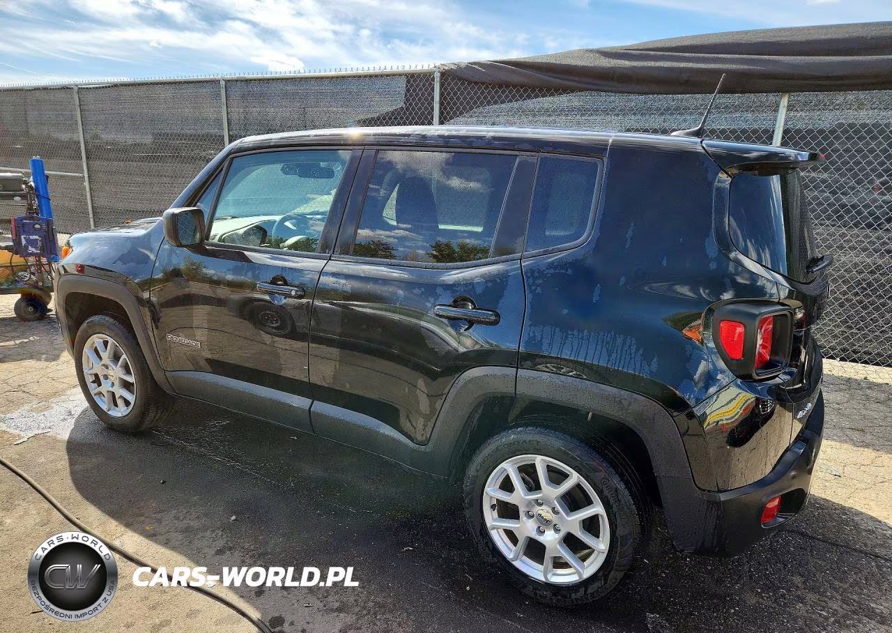 2023 Jeep Renegade Latitude VIN:ZACNJDB10PPP70278 - 2