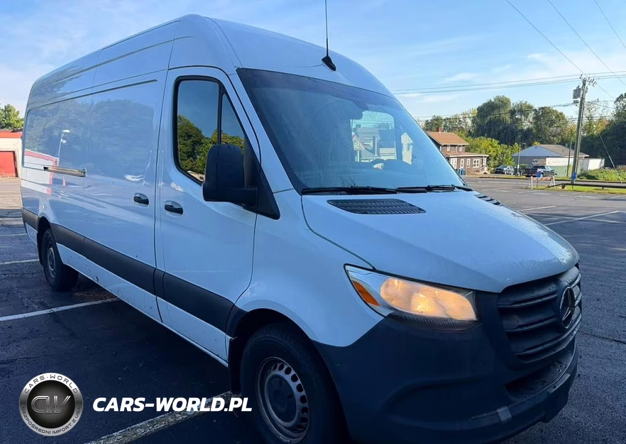 2023 Mercedes-Benz Sprinter 2500 VIN:W1Y4KCHY0PT141985 - 4