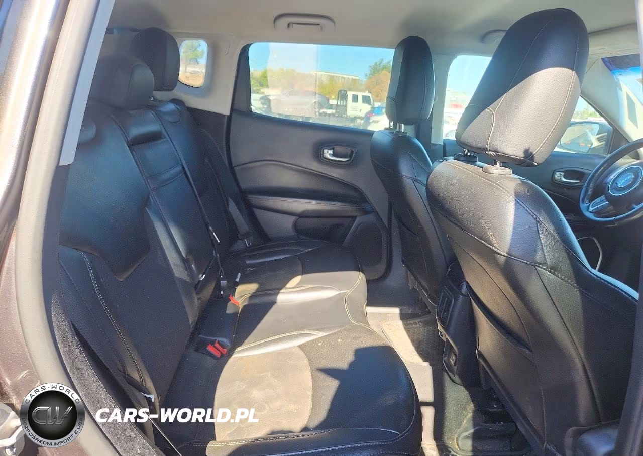 2020 Jeep Compass Latitude VIN:3C4NJDBB4LT131982 - 11