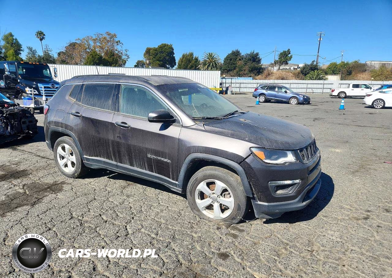 2020 Jeep Compass Latitude VIN:3C4NJDBB4LT131982 - 4