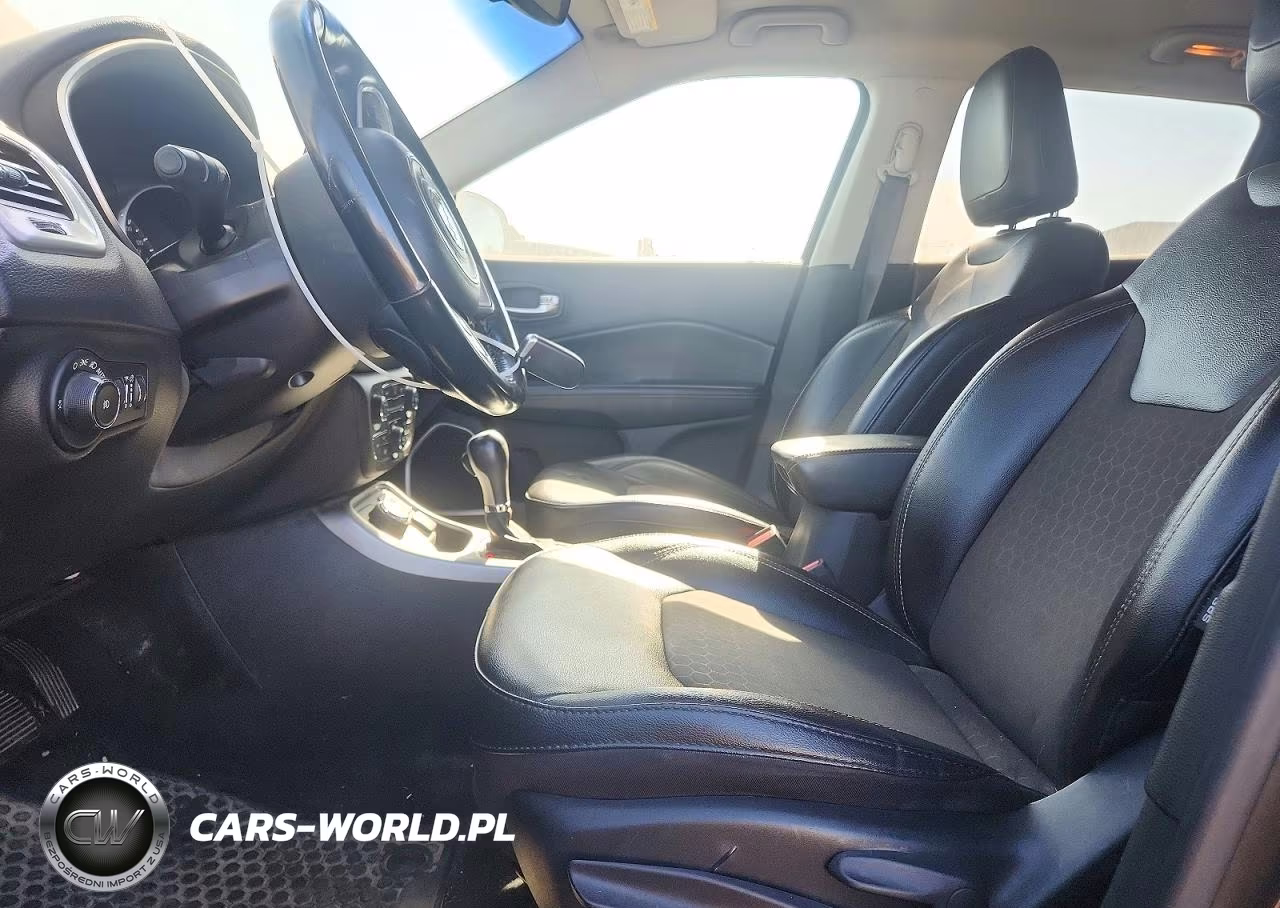 2020 Jeep Compass Latitude VIN:3C4NJDBB4LT131982 - 7