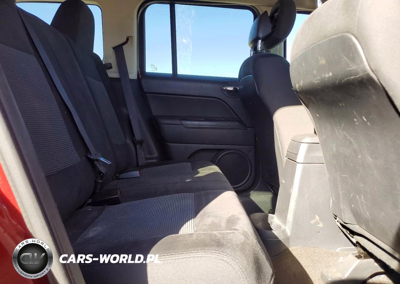 2015 Jeep Patriot Sport VIN:1C4NJPBB1FD306281 - 11
