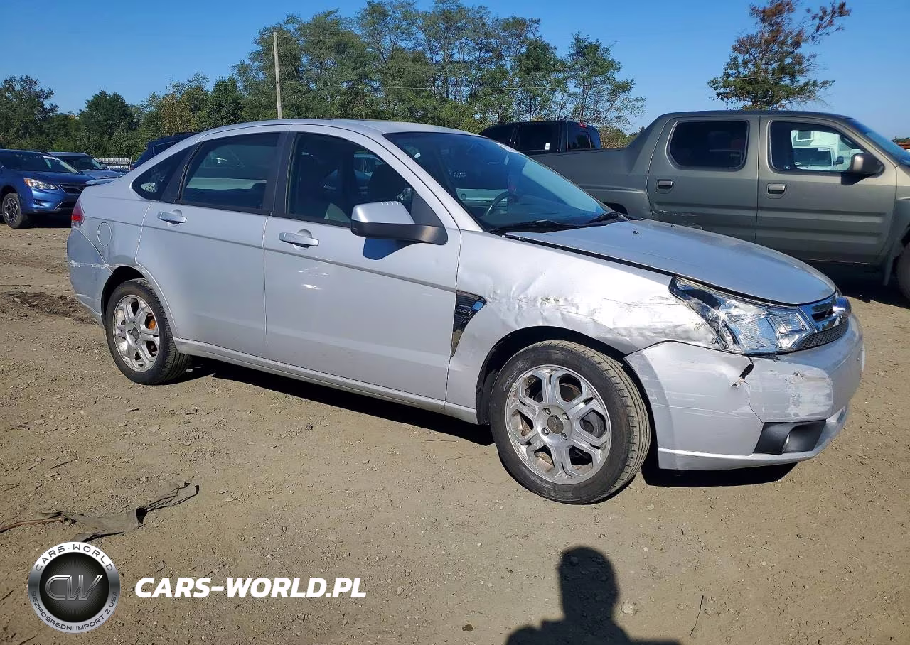 2008 Ford Focus Se VIN:1FAHP35N18W264444 - 4